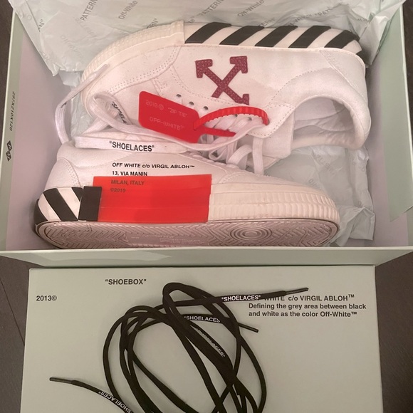 Off-white Canvas sneakers - Picture 1 of 1